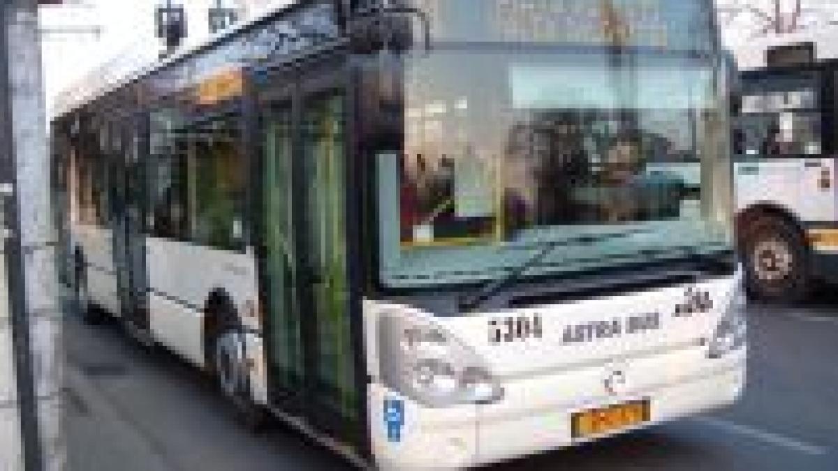 Preţul biletelor şi al abonamentelor RATB rămâne NESCHIMBAT

