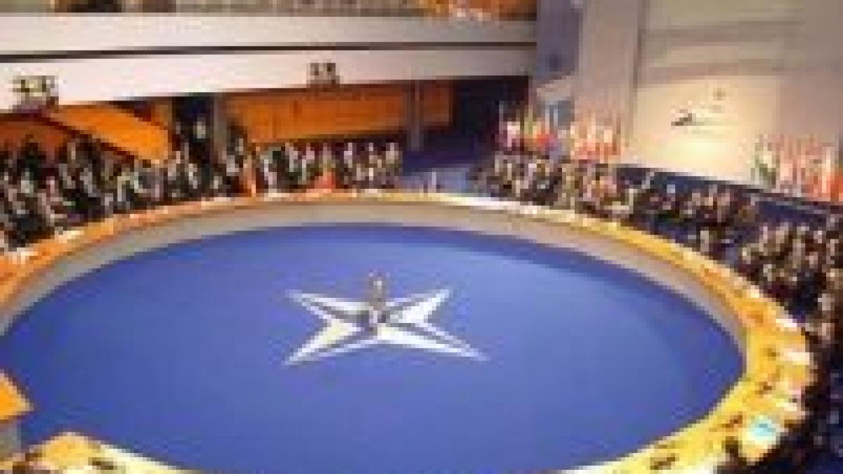 MAE a propus o vacanţă de trei zile în perioada summit-ului NATO