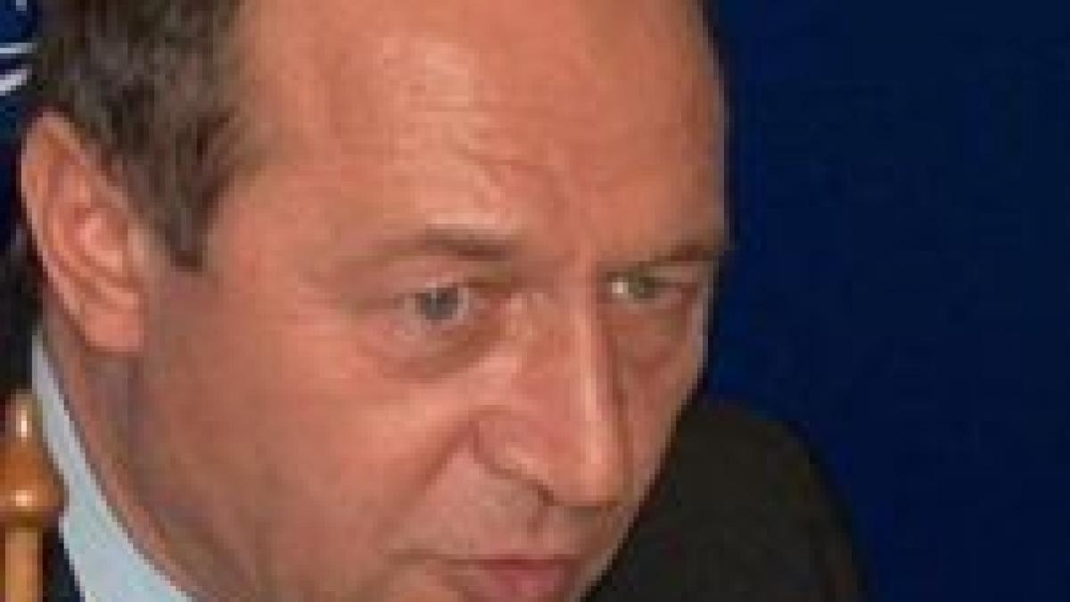 Băsescu a promulgat bugetul asigurărilor sociale pe 2008