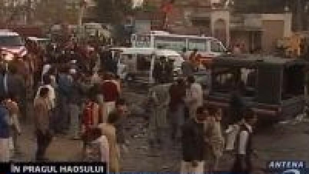 Proteste generalizate în Pakistan. Protestatarii violenţi vor fi împuşcaţi <font color=red>(VIDEO)</font>