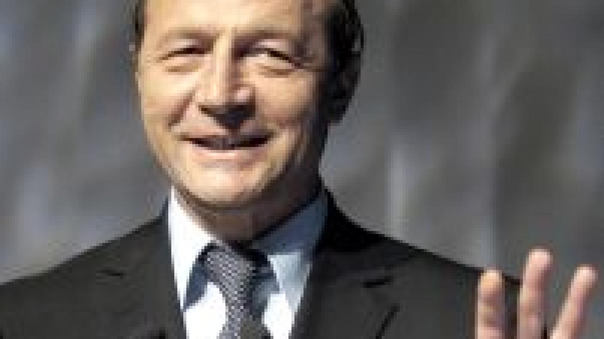 Băsescu l-a invitat din nou pe Tăriceanu la discuţii, vineri