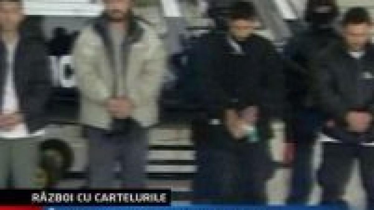 Mexic. Poliţişti "cumpăraţi" de traficanţii de droguri au fost demascaţi <font color=red>(VIDEO)</font>
