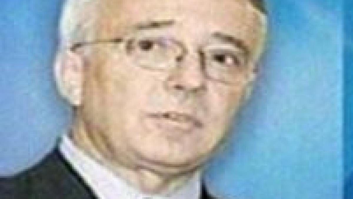 Isărescu: Cine economiseşte lei este ferit de riscul valutar

