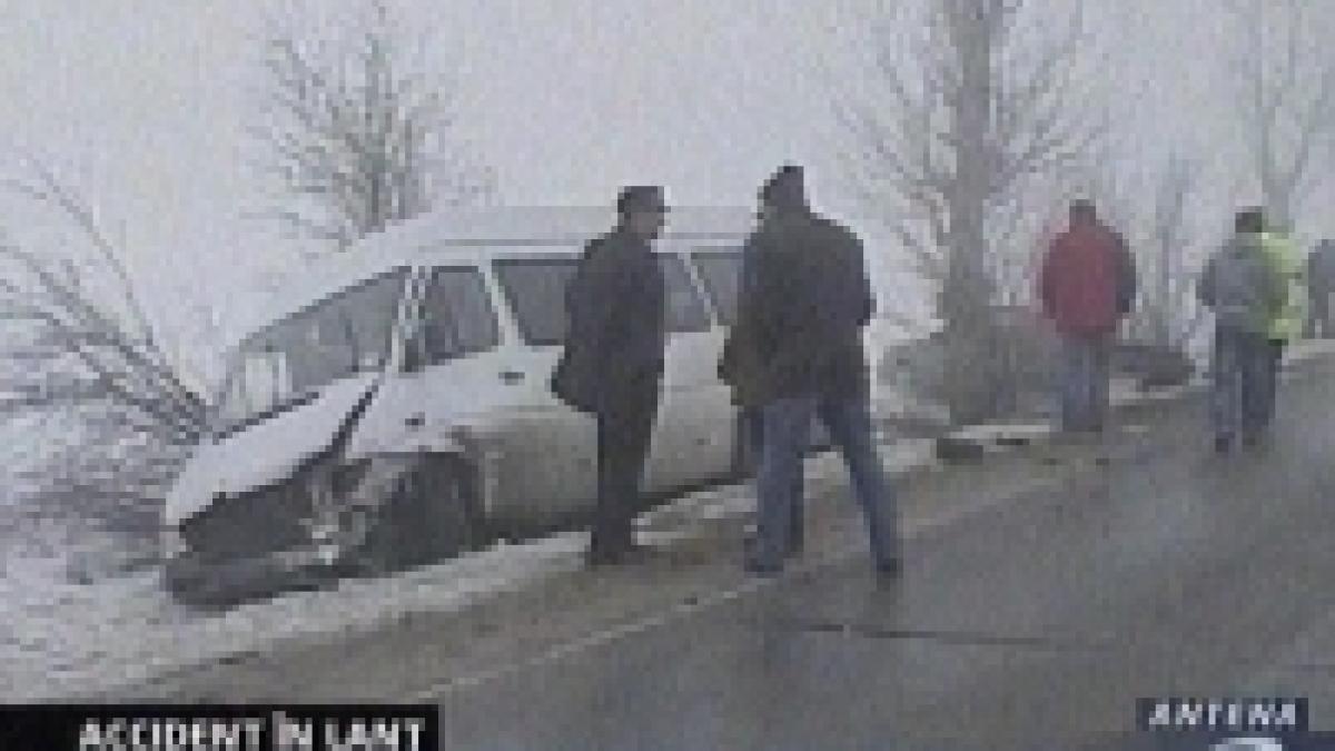 7 maşini implicate într-un accident în lanţ între Craiova şi Bechet