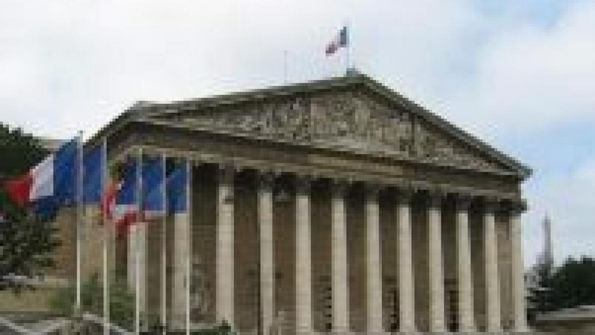 Parlamentul francez a ratificat Tratatul de reformă al UE