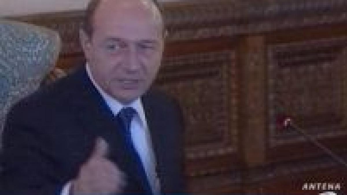 Băsescu: Independenţa Kosovo, ilegală. Orice comparaţie cu România, lipsită de fundament