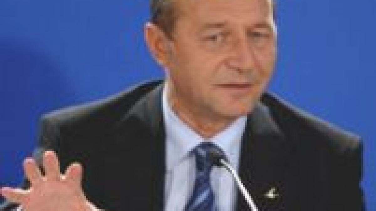 Băsescu: Independenţa Kosovo a creat două state albaneze