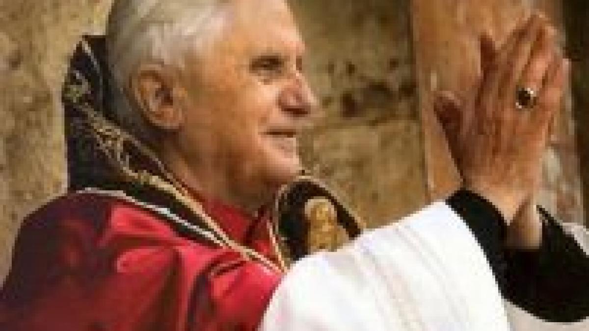 Vaticanul pregăteşte o întâlnire între Papa Benedict şi liderii islamici