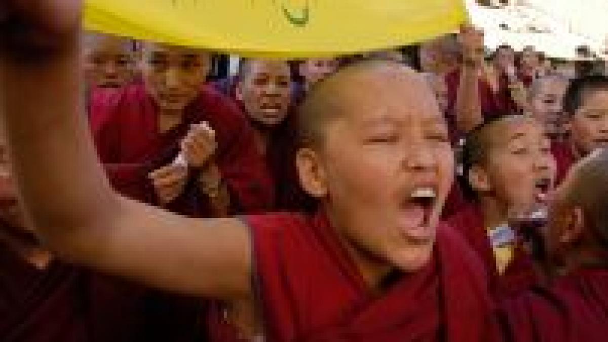 Intrarea turiştilor în Tibet a fost interzisă în urma confruntărilor violente