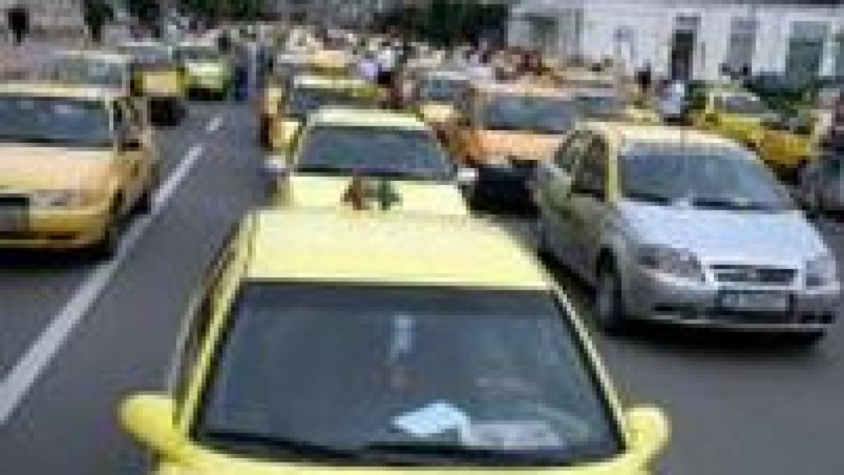 Taximetriştii din Bucureşti au intrat în a treia zi de protest