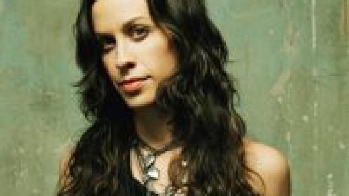 B'estfest. Alanis Morissette vine, în premieră, în România <font color=red>(VIDEO)</font>