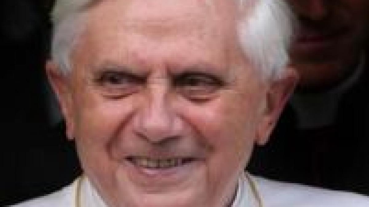 Papa Benedict al XVI-lea îşi începe vizita în SUA