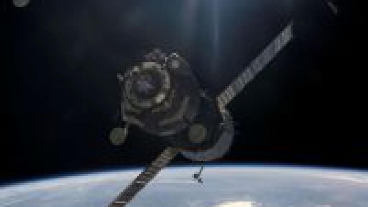 Naveta spaţială Soyuz a aterizat la sute de km de locul stabilit iniţial