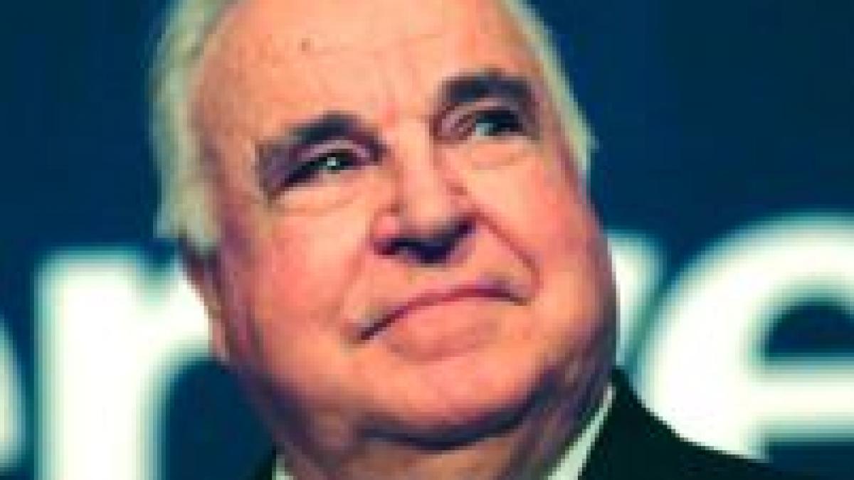 Germania. Helmut Kohl a fost internat la terapie intensivă