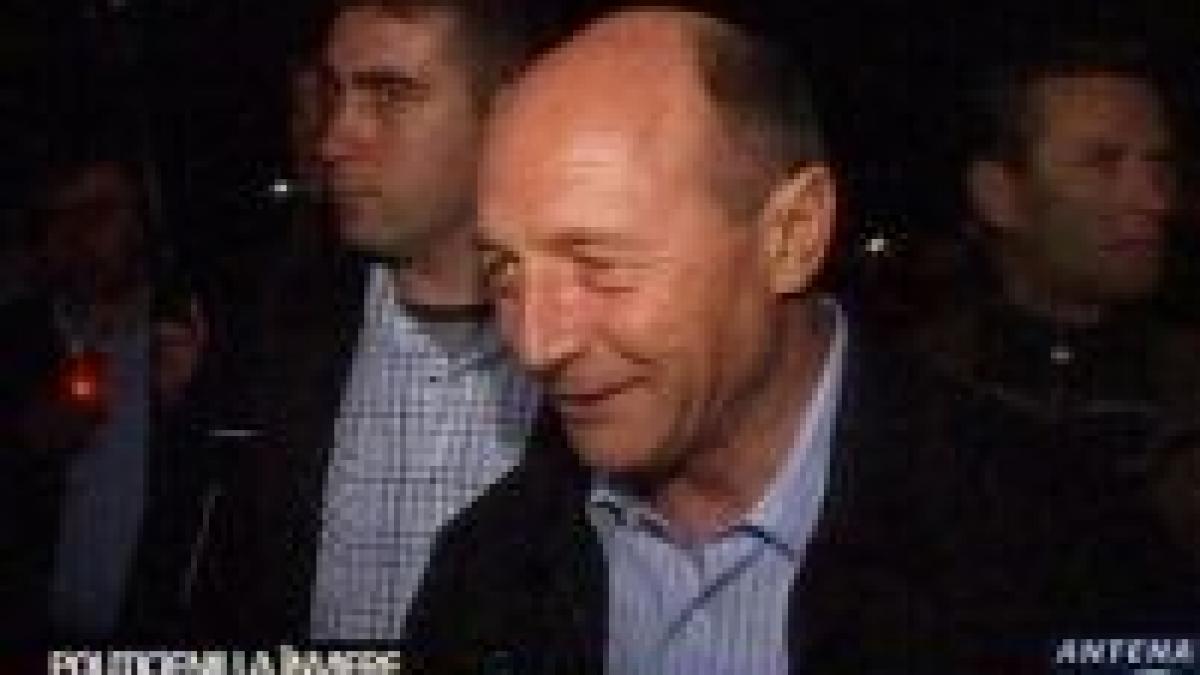 Preşedintele Traian Băsescu a petrecut noaptea de Înviere la Mănăstirea Cozia