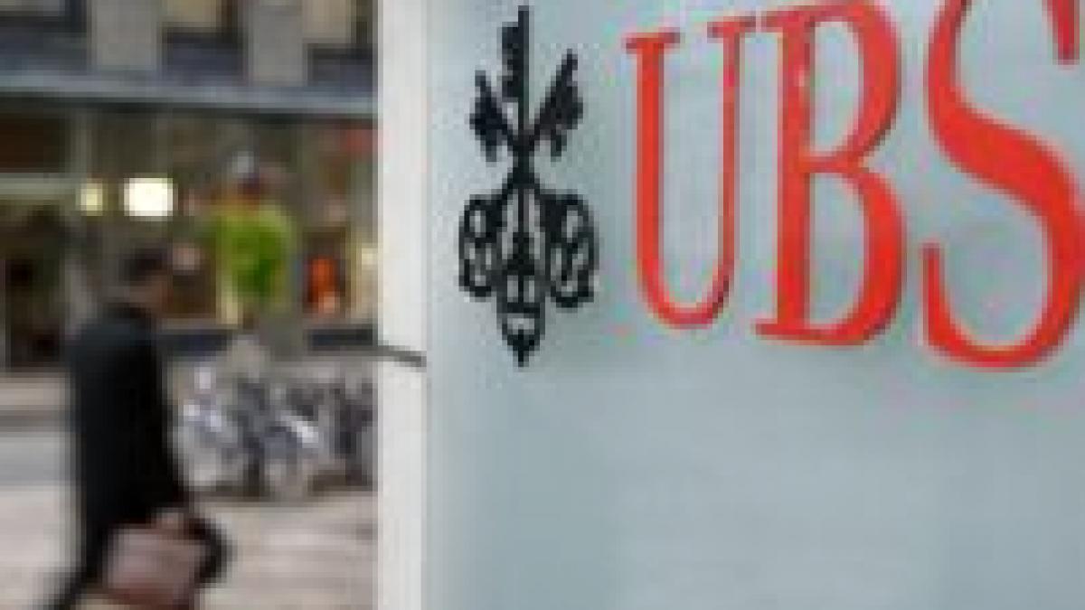 Banca elveţiană UBS va desfiinţa 5.500 de locuri de muncă