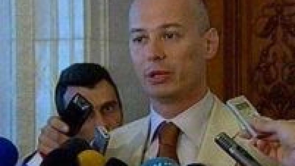 Bogdan Olteanu: Palatul Parlamentului are "carenţe" în ceea ce priveşte înregistrarea vizitatorilor