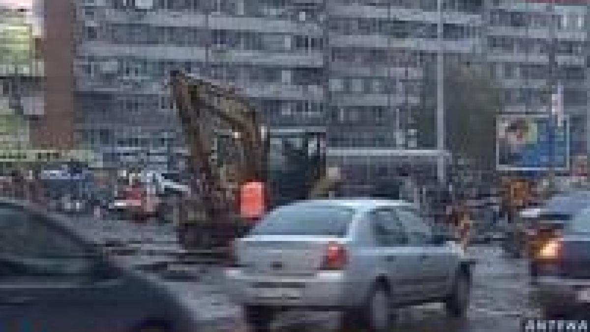 Bucureşti. Trafic rutier restricţionat în pasajul Bucur Obor