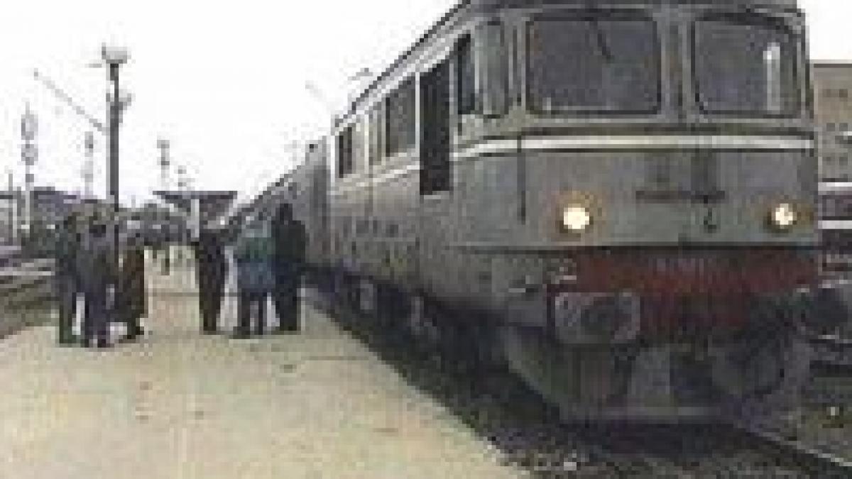 Razie CFR: Jumătate dintre călătorii unui tren nu aveau bilet <font color=red>(VIDEO)</font>