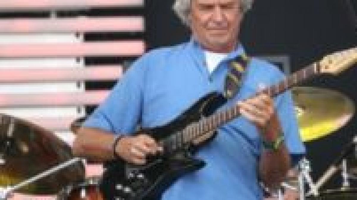 John McLaughlin şi The Fourth Dimension au concertat la Bucureşti <font color=red>(VIDEO)</font>