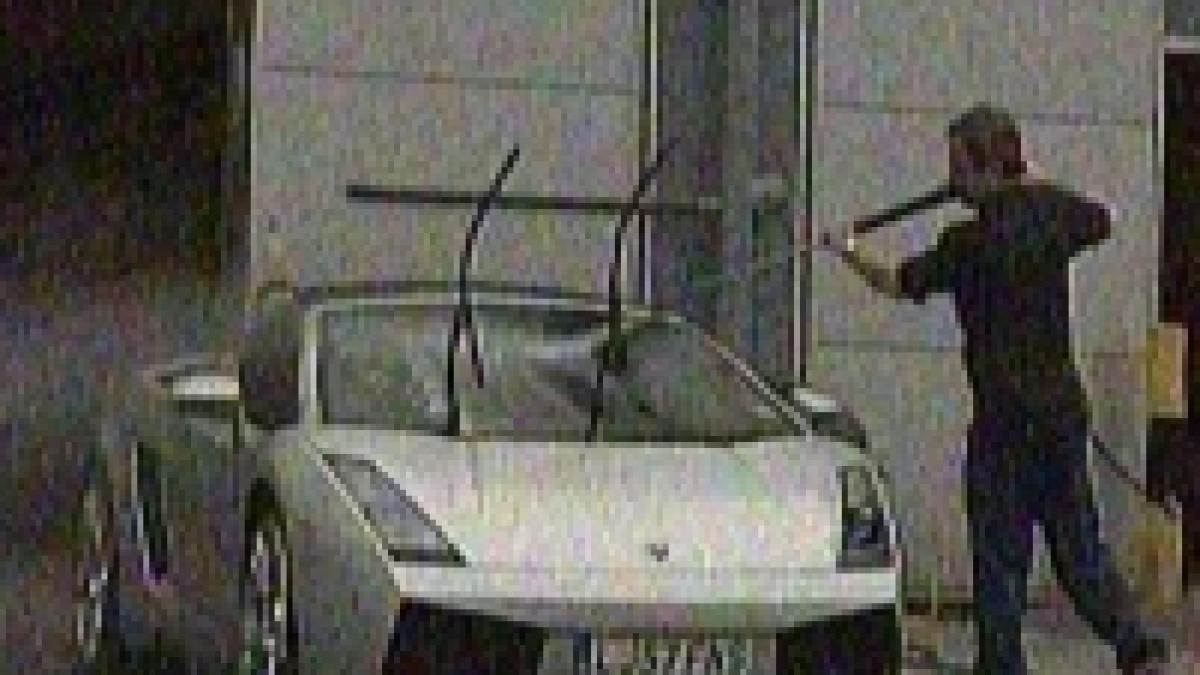 Londra. Weekend la volanul unui Lamborghini, pentru câteva mii de dolari