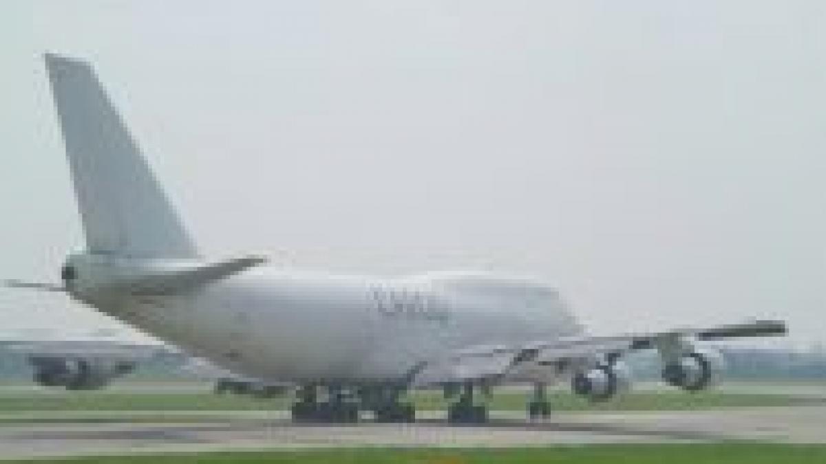 Un avion cargo s-a rupt în două pe aeroportul din Bruxelles