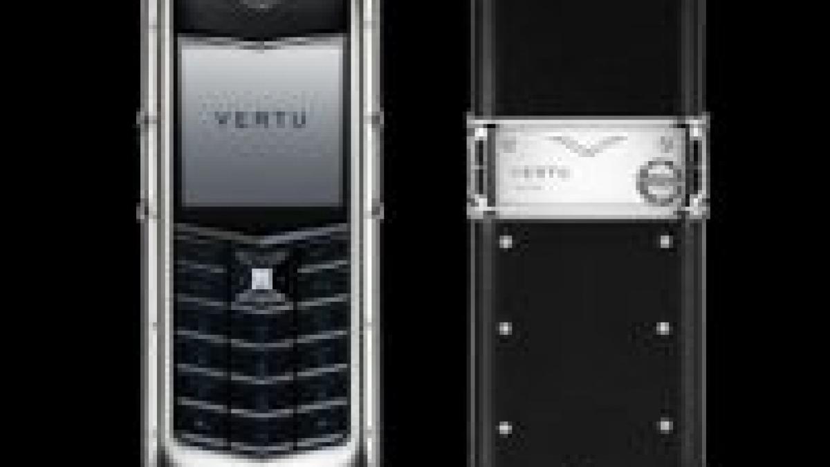 Colecţia de telefoane exclusiviste Vertu se lansează oficial în România