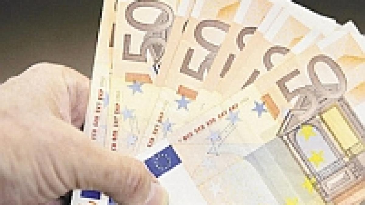 Ţeapă de 5 milioane de euro. Peste 100 de români, înşelaţi de aşa-zişi consultanţi financiari