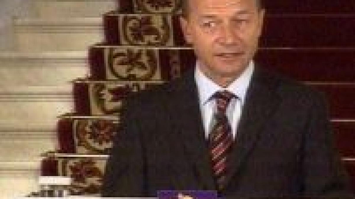 Băsescu: Alegerile de duminică reprezintă şansa de a scăpa de "înţelegerile dintre partide"