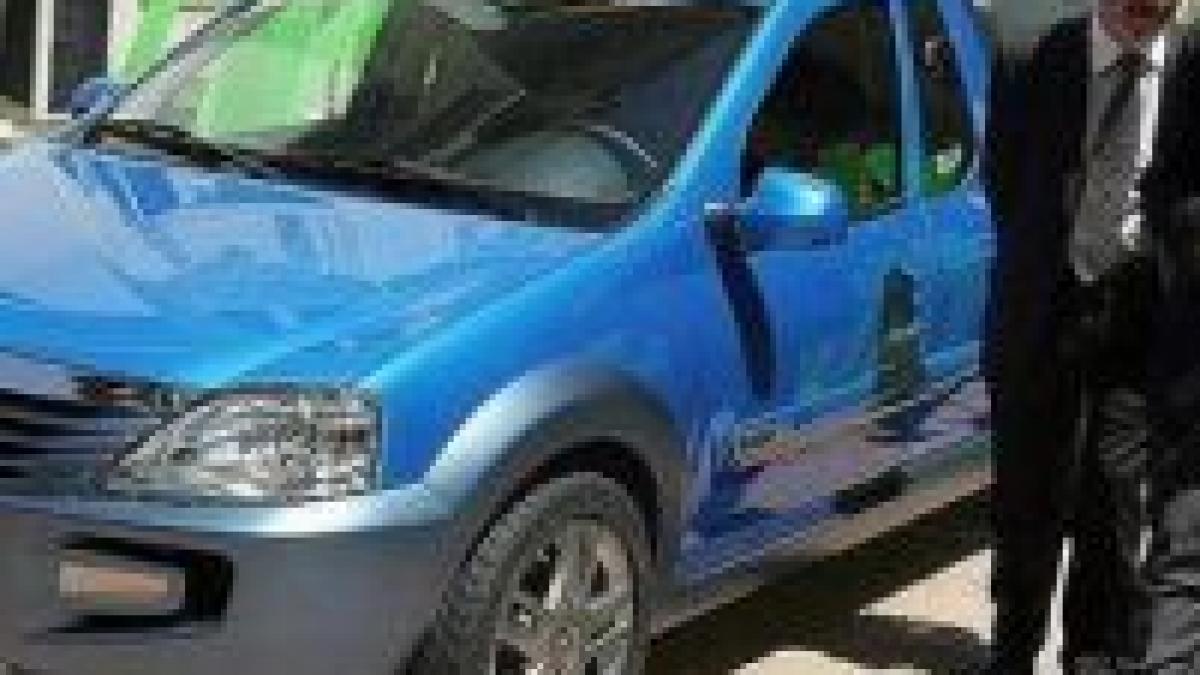 Renault a prezentat un nou pick-up Dacia la deschiderea Centrului de Design