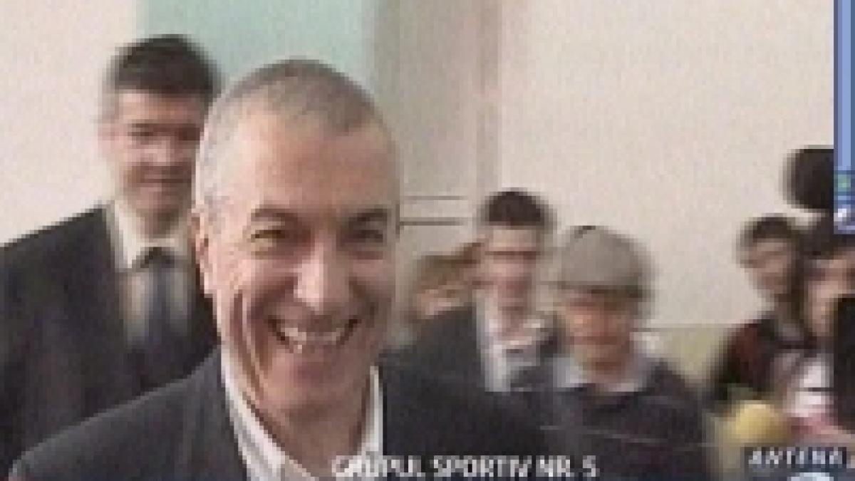 Tăriceanu a încălcat legea. Premierul a votat cu cartea de alegător