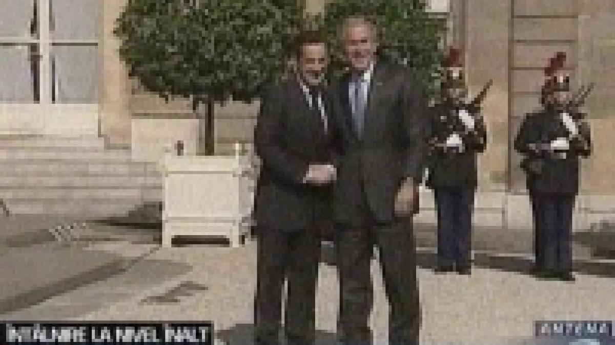 George W. Bush şi Nicolas Sarkozy au discutat problema Iranului la Palatul Elysee