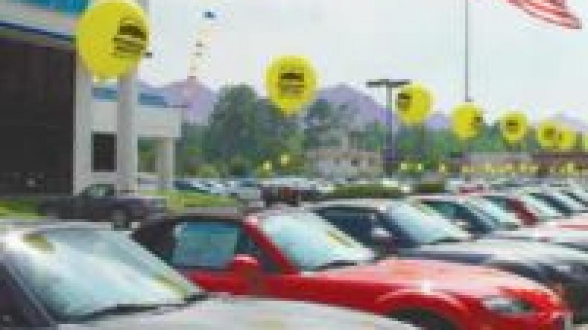 SUA: Dealerii auto dau faliment din cauza scăderii vânzărilor de maşini