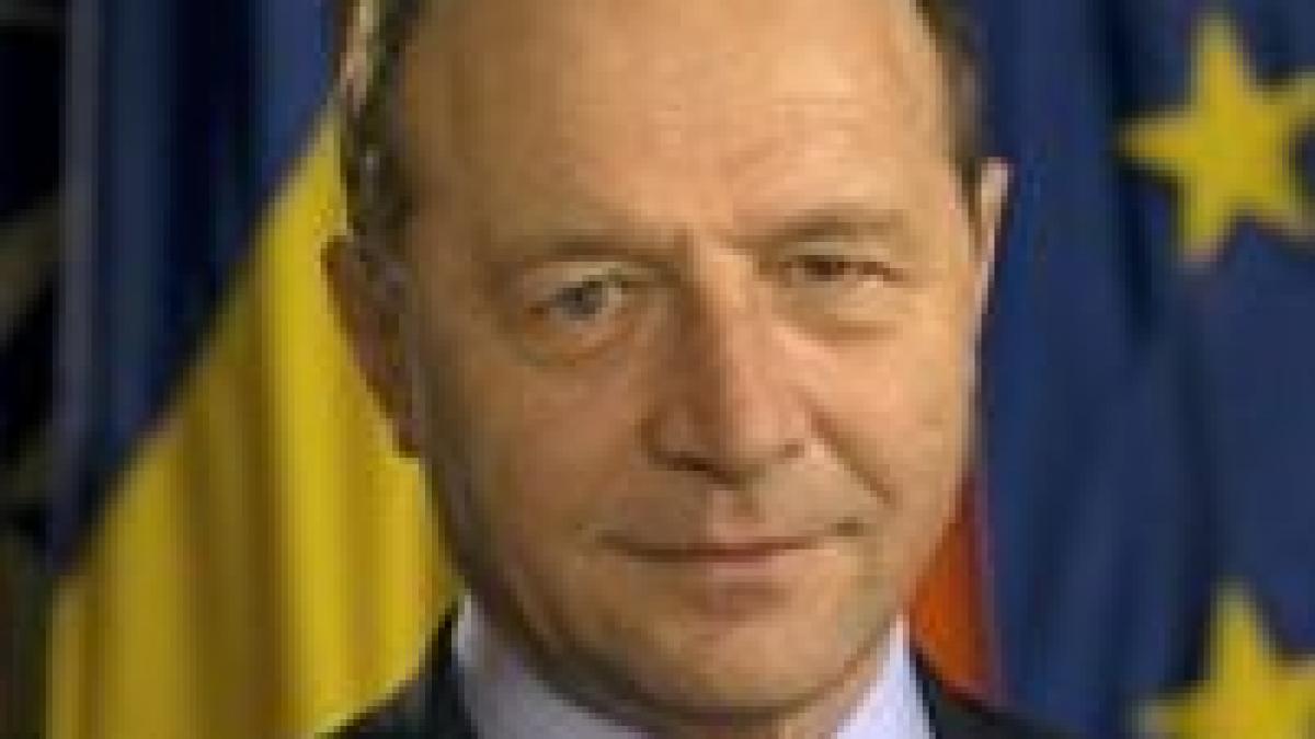 Băsescu: Păcat că magistraţii nu au făcut cadou României încetarea monitorizării UE