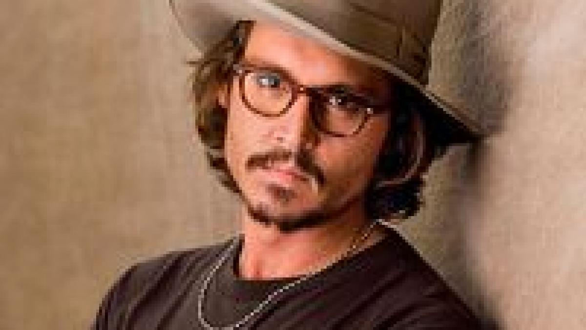 Johnny Depp îl va personifica pe Pălărierul Nebun din povestea Alice în Ţara Minunilor