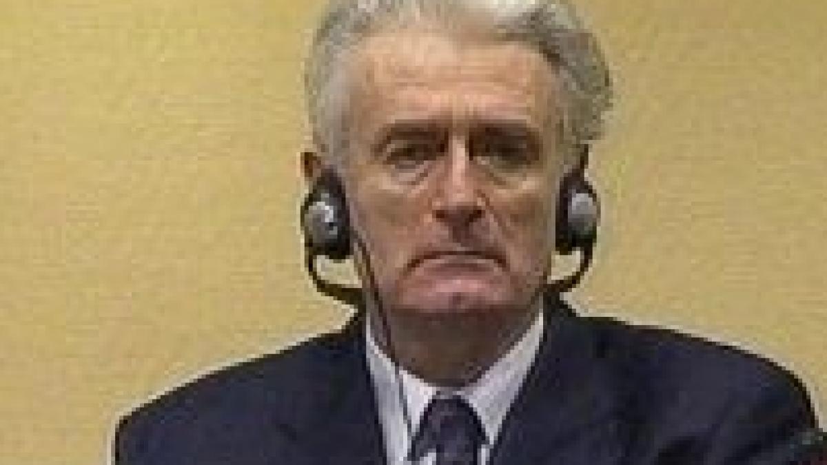 Karadzic a cerut un răgaz de 30 de zile pentru a pleda în faţa acuzaţiilor ce i se aduc