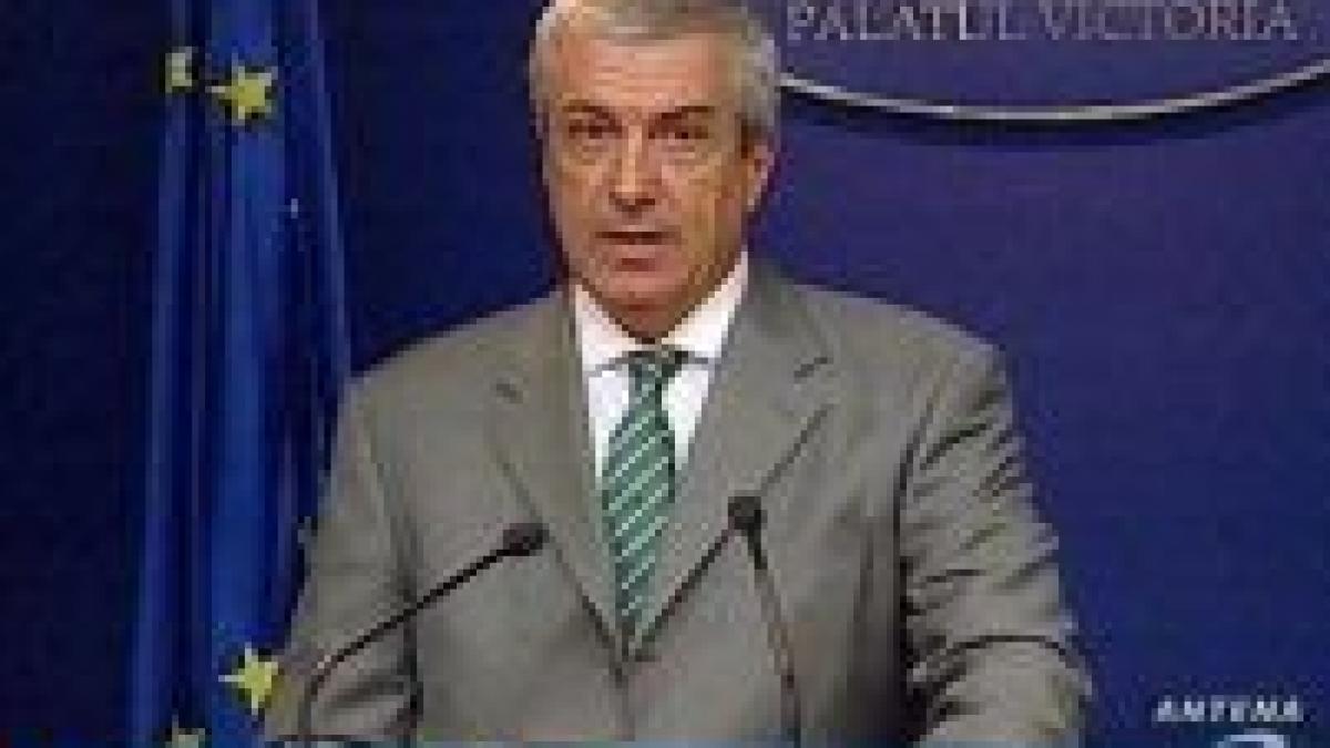 Tăriceanu, despre inundaţii: Autorităţile locale nu ar fi trebuit să aştepte fonduri de la Guvern