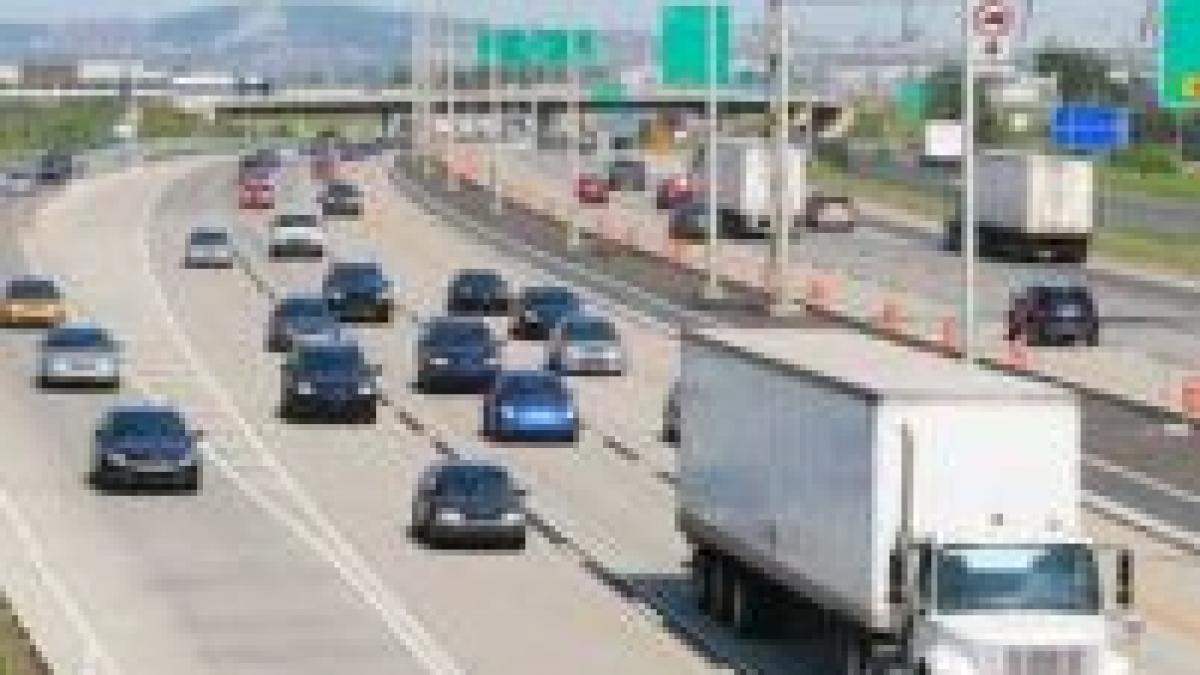 Italia. Poliţiştii au confiscat maşina unui român chiar pe autostradă pentru că avea detector radar 