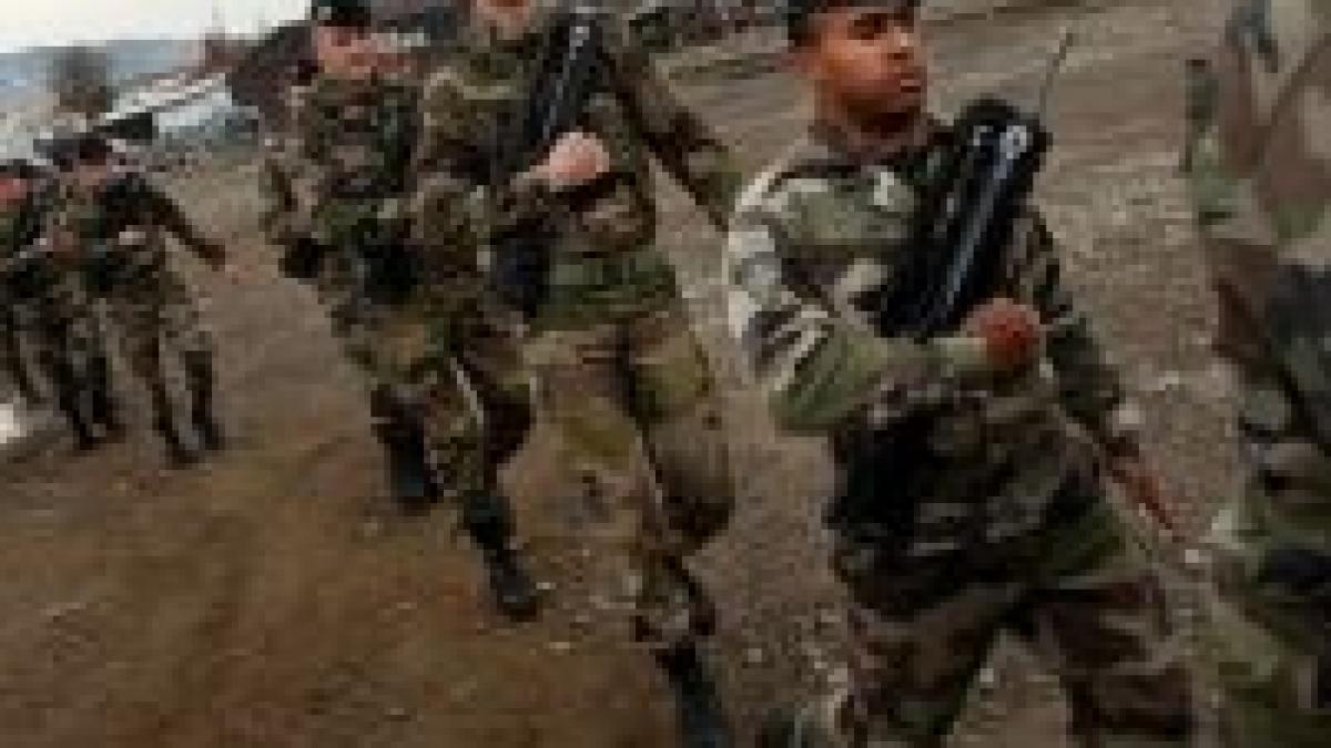 Kosovo. O bază militară greacă a fost evacuată. NATO neagă informaţia