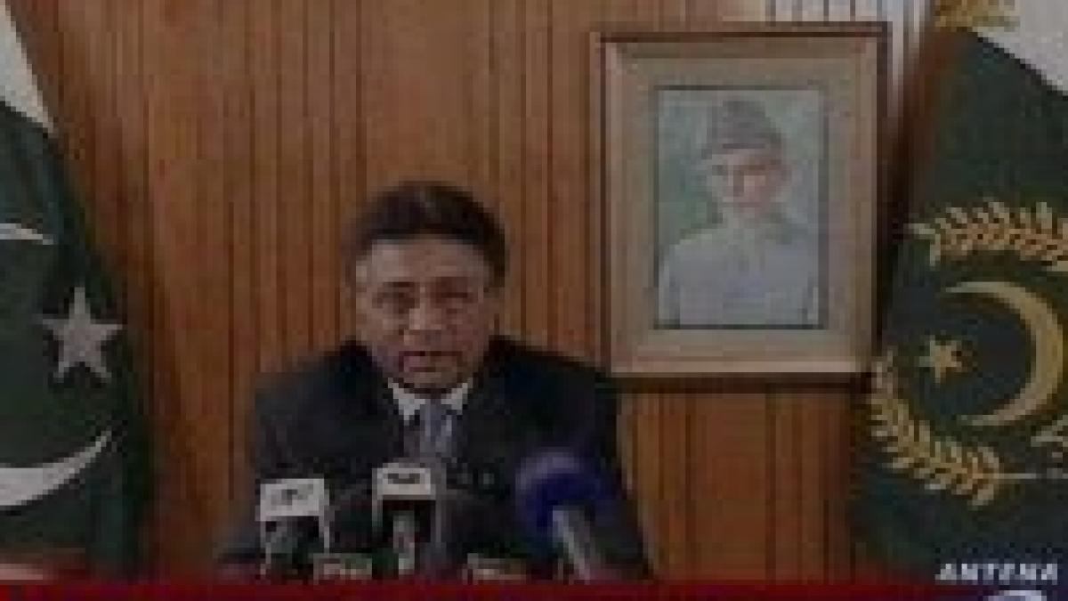 Pervez Musharraf, preşedintele Pakistanului, a demisionat