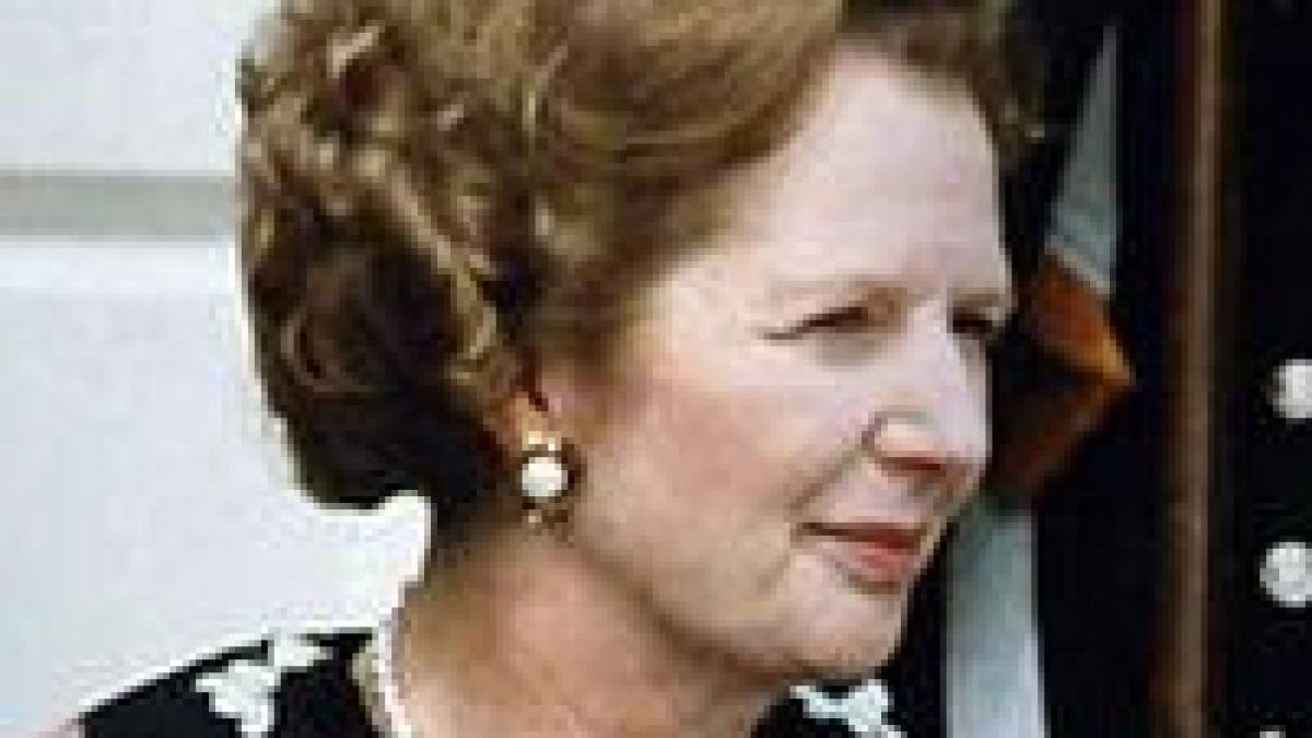 Fostul premier britanic Margaret Thatcher suferă de demenţă