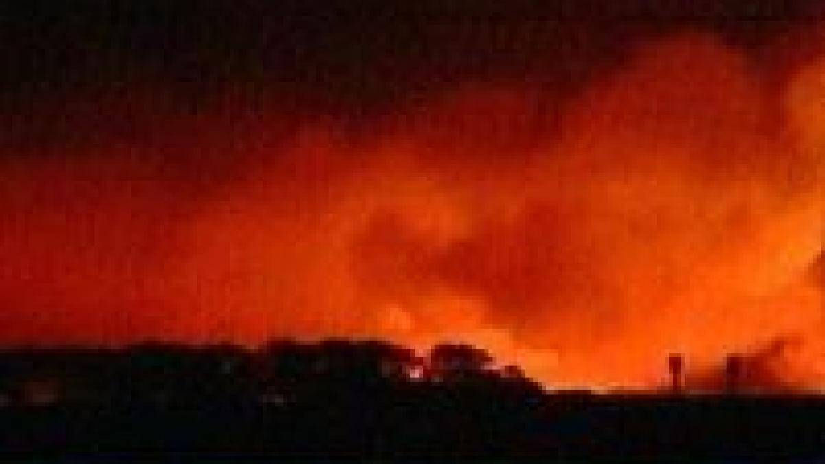 Incendiu în Ucraina. 95.000 de tone de muniţii, în pericol de a sări în aer