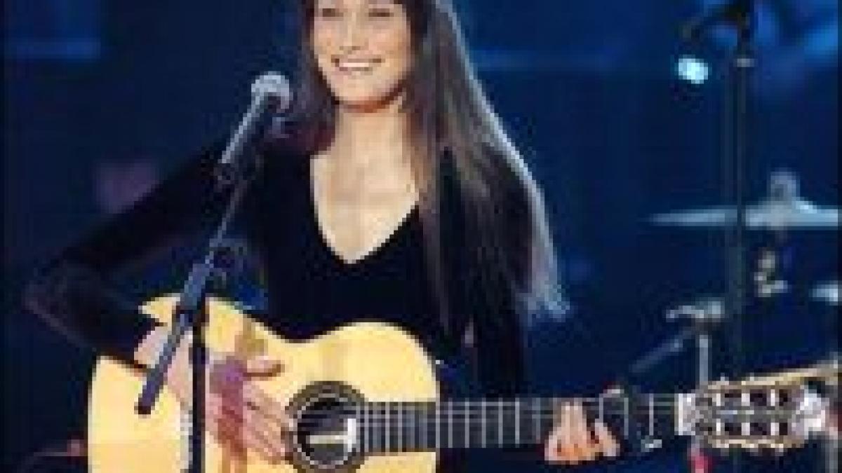 Carla Bruni va cânta împreună cu Metallica