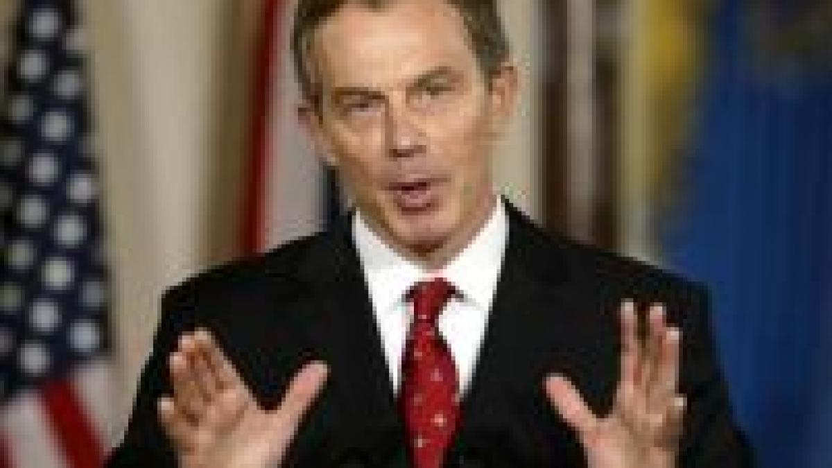 Bodyguardul lui Tony Blair şi-a uitat pistolul în toaleta unei cafenele