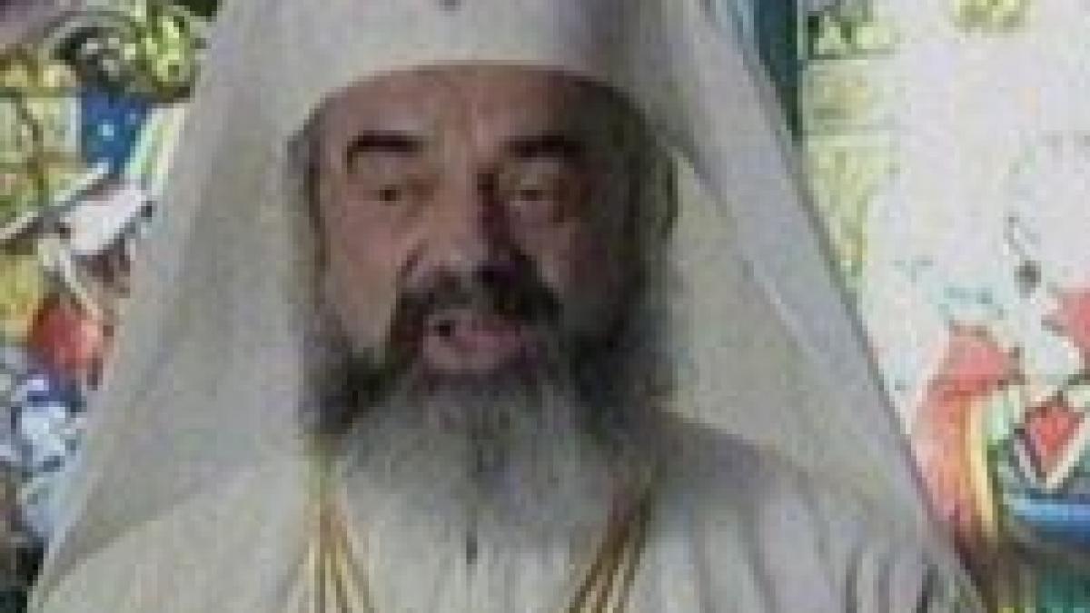 Patriarhul Daniel: Băsescu nu îl poate invita pe Papa Benedict al XVI-lea în România