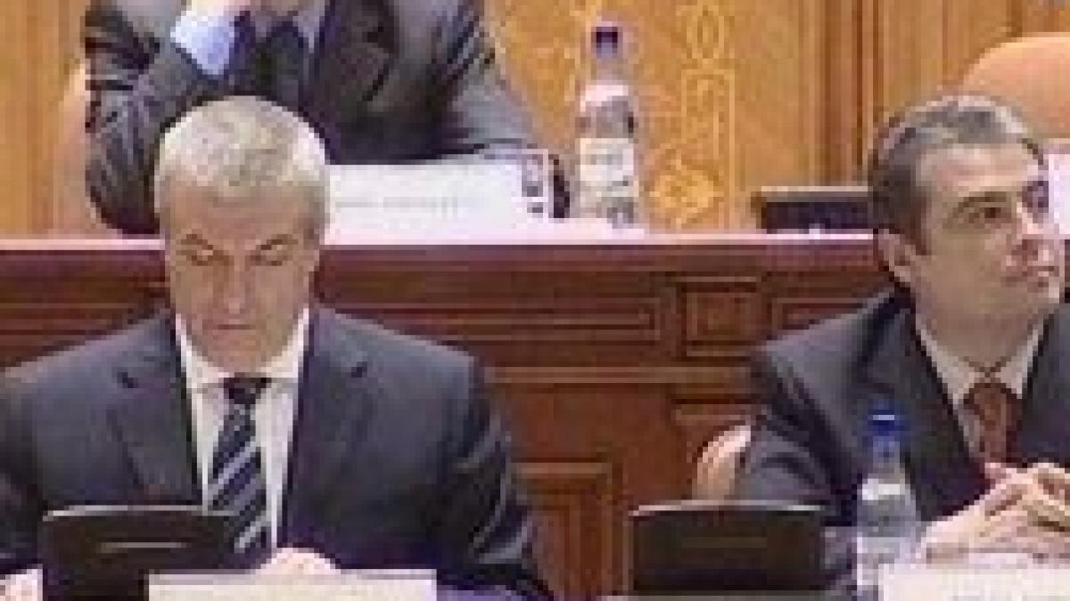 Săptămâna moţiunilor: PD-L şi PSD vor război parlamentar cu Guvernul