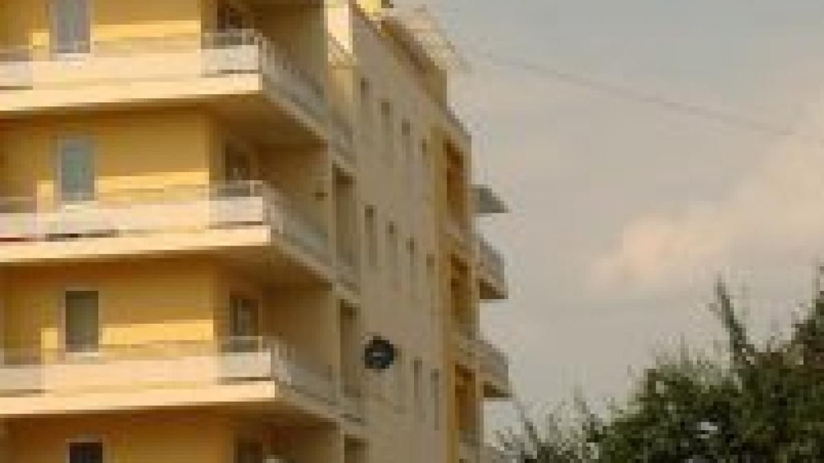 Recesiune imobiliară în România. În fiecare zi o agenţie imobiliară dă faliment