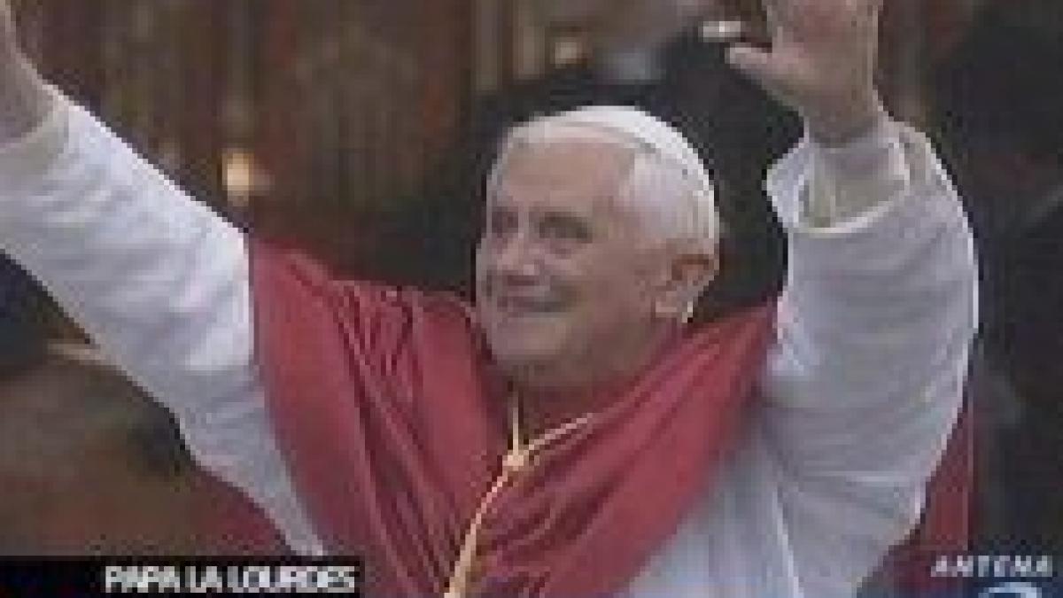 Papa Benedict al XVI-lea a ajuns la Lourdes, cel mai cunoscut loc de pelerinaj catolic din lume