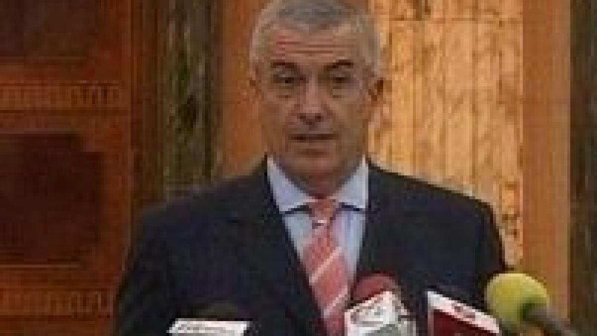 Tăriceanu îşi atacă contracandidaţii: Stolojan e un politician în care nu poţi avea încredere