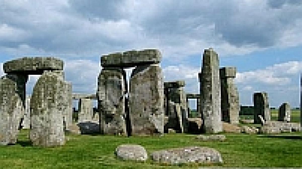 Arheologii au descoperit când a luat naştere ansamblul Stonehenge şi ce era acesta